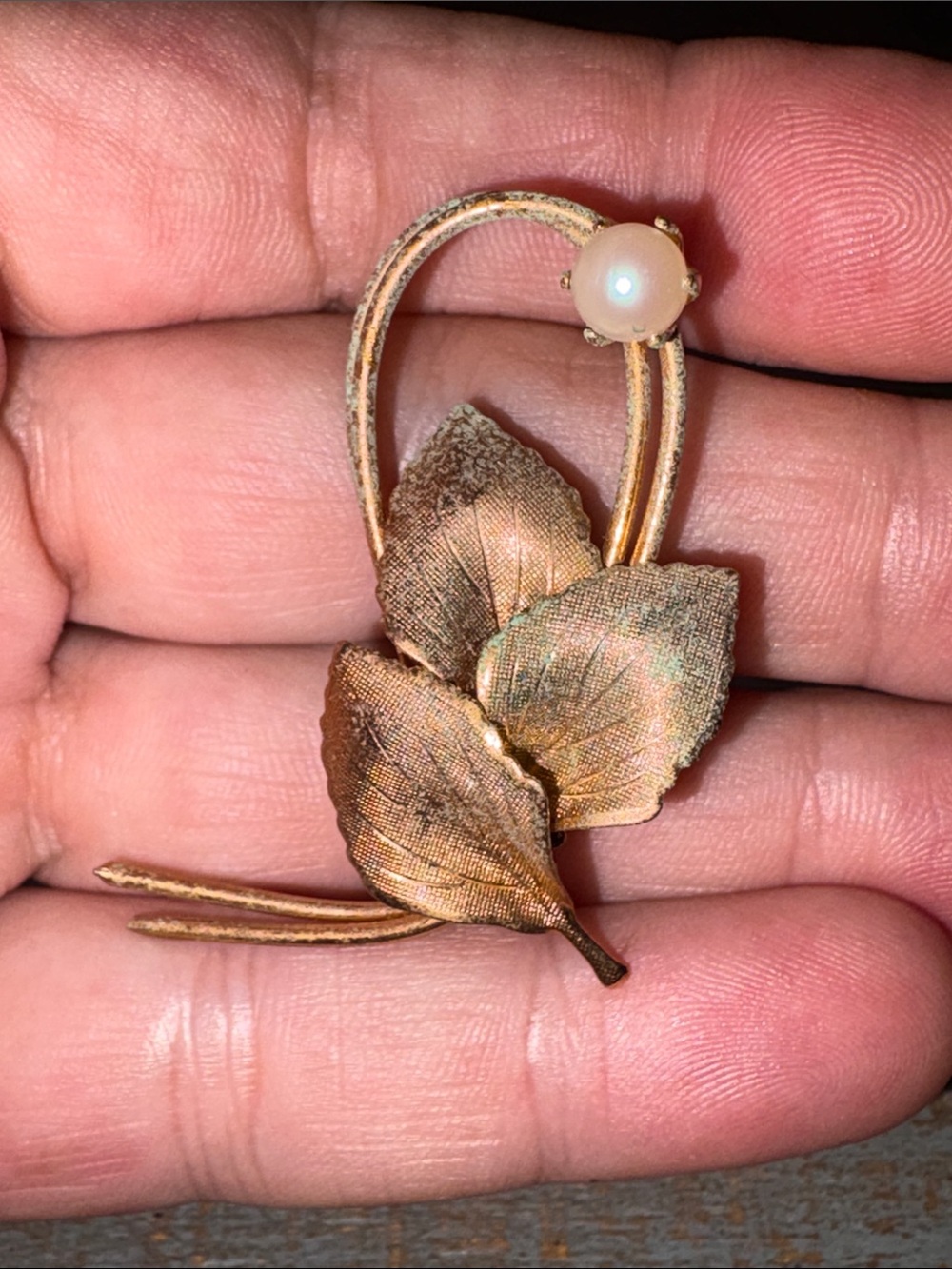 Vintage 60s Gold Leaf Pearl Accent Brooch - Women Jewelry